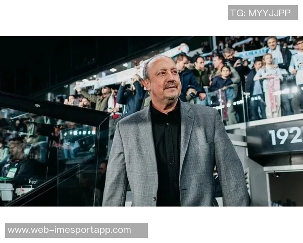 贝尼特斯重返教坛执掌帕纳辛奈科斯年薪创纪录达400万