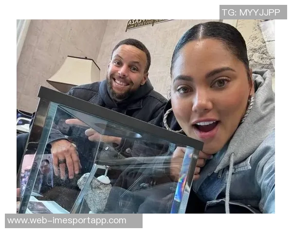 夸梅分析库里与库嫂的信任关系及婚前协议缺失的潜在风险